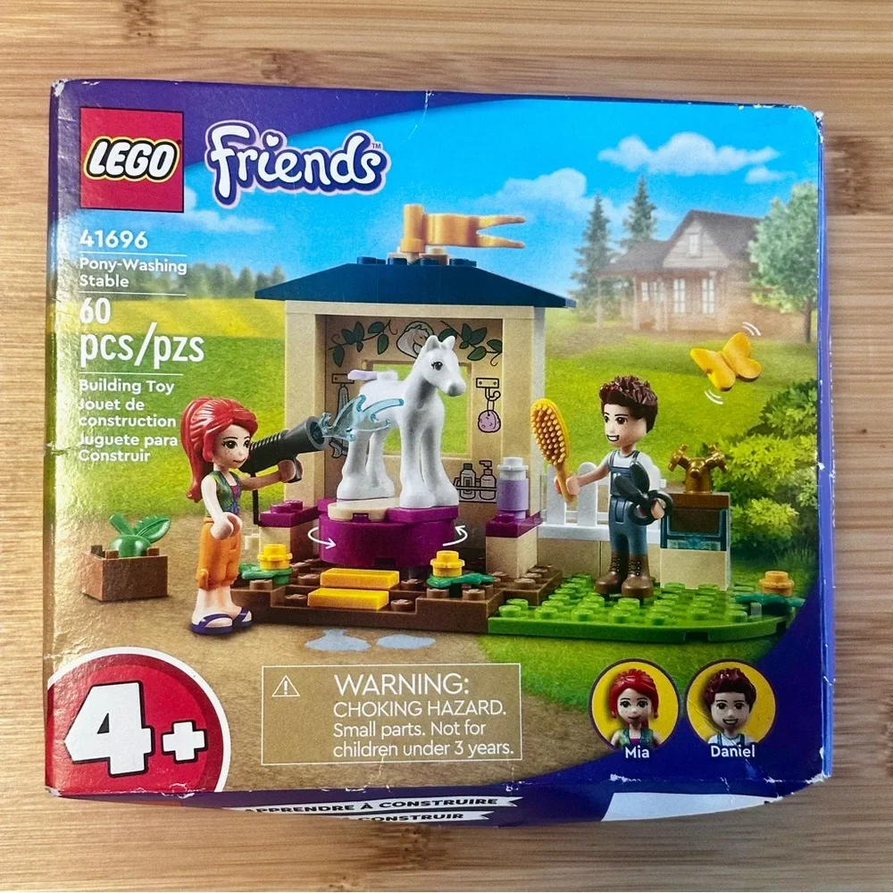 41696 LEGO Friends Pony Washing Stable Set with Minifigures & Horse
